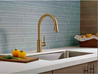 Delta Faucet Trinsic Gold Kitchen Faucet, Kitchen Faucets with Pull Down Sprayer, Kitchen Sink Fauce ( New, Open Box)